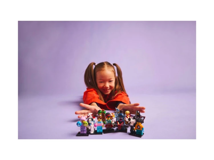 LEGO(R) MINIFIGURES 71048
