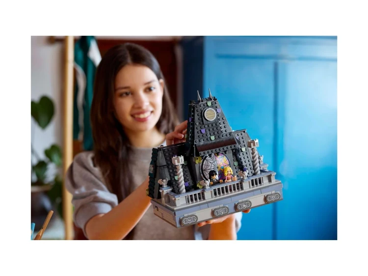 LEGO(R) Wednesday 76781