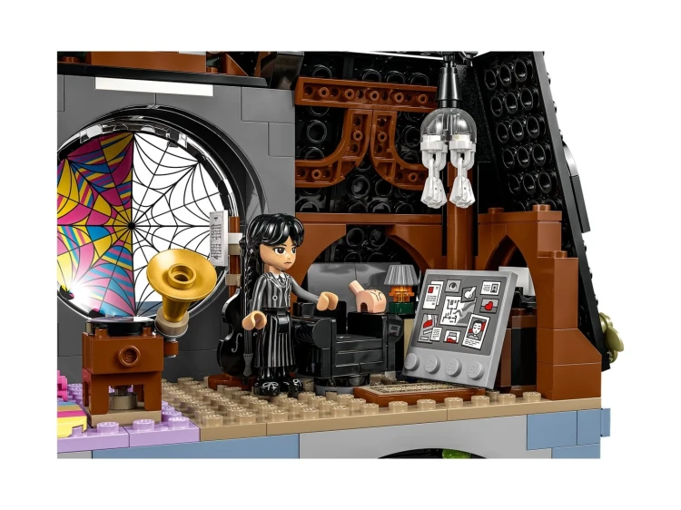 LEGO(R) Wednesday 76781