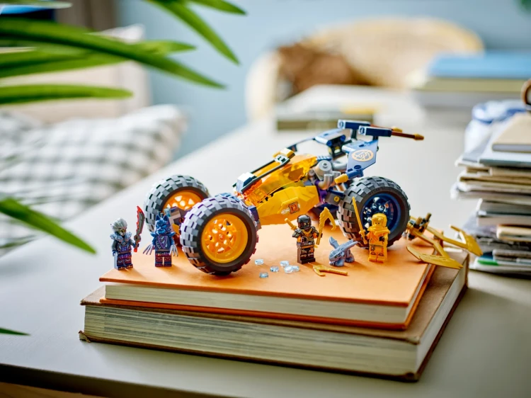 LEGO Ninjago 71811 Buggy terenowy Ninja Arina