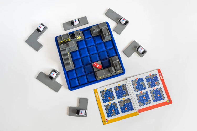 Smart Games Blokada (PL) IUVI GAMES