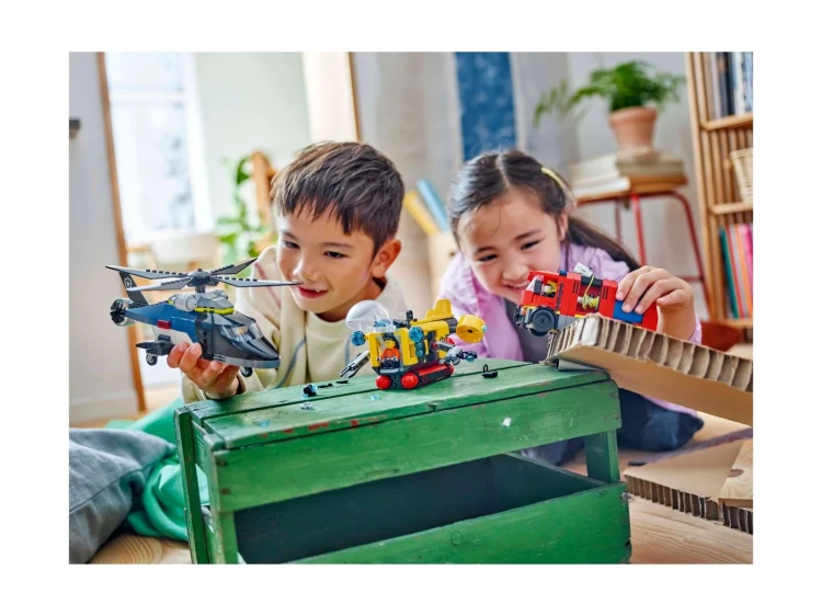 LEGO CITY 60462 Zestaw z helikopterem, wozem strażackim i łodzią podwodną