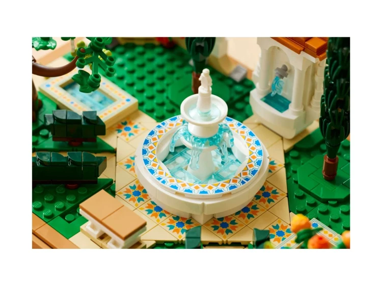 LEGO ICONS 10359 Fontanna w ogrodzie