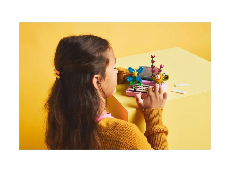 LEGO CREATOR 31169 Maszyna do pisania z kwiatami