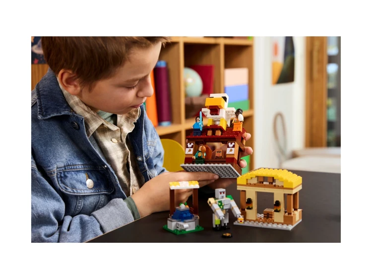 lego-minecraft-21273-atak-balonowego-ghasta-na-wioske-Mr PuggyKraków.webp