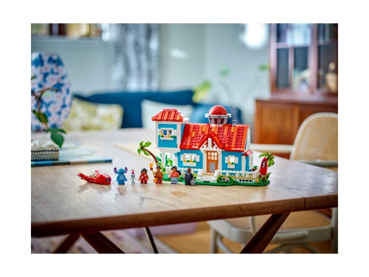 lego-disney-43268-domek-na-plazy-lilo-i-stitcha-Kraków Mr Puggy.webp