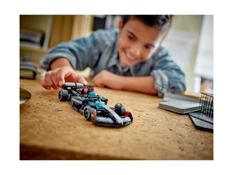 lego-speed-champions-77244-bolid-f1-mercedes-amg-w15-Mr PuggyKraków.webp
