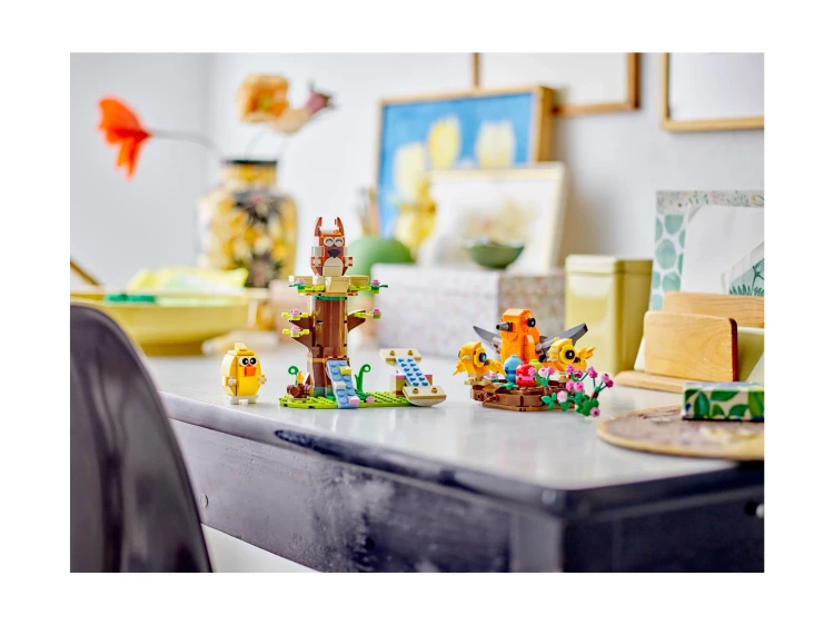 LEGO ICONIC 40709 Wiosenny plac zabaw dla zwierząt