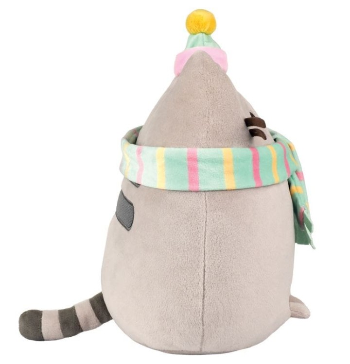 Pusheen w szaliku duży