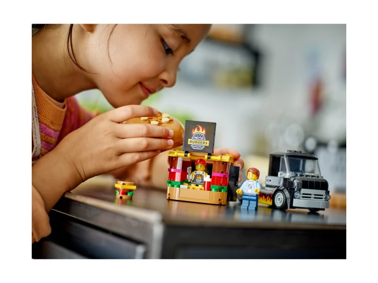 LEGO CITY 60404 Ciężarówka z burgerami
