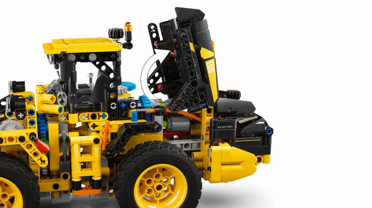 LEGO TECHNIC 42209 Ładowarka kołowa Volvo L120el Krakow MrPuggy.jpg