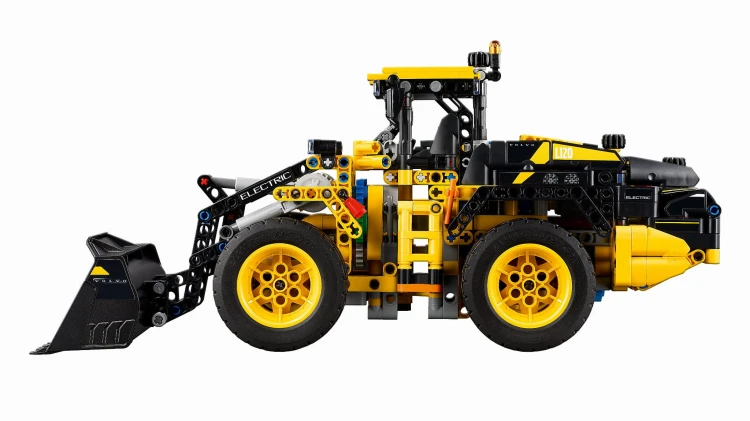 LEGO TECHNIC 42209 Ładowarka kołowa Volvo L120el Mr Puggy Kraków.jpg