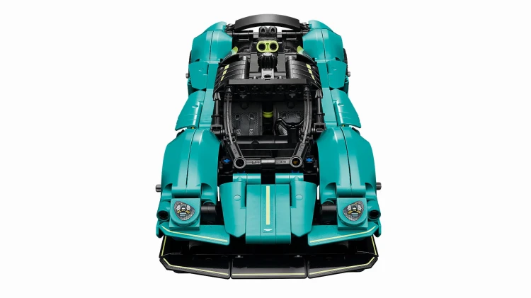 LEGO TECHNIC 42208 Aston Martin Valkyrie Mr Puggy Kraków.jpg