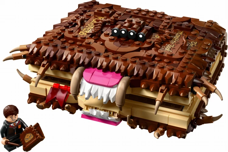 LEGO HARRY POTTER 76449 Potworna księga potworów Mr Puggy.jpg