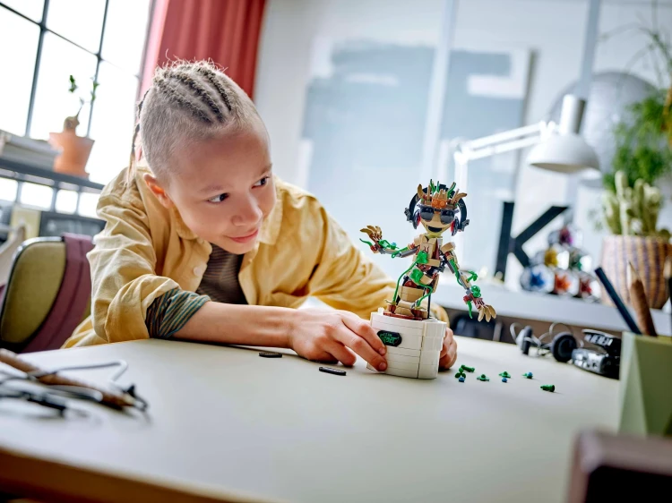 LEGO SUPER HEROES 76297 Tańczący Groot Mr Puggy Krakow.webp