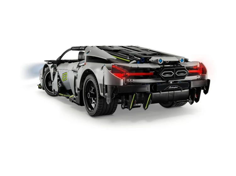 LEGO TECHNIC 42214 Supersamochód Lamborghini Revuelto mr Puggy .webp