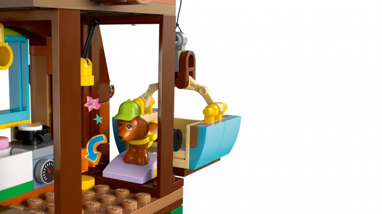 LEGO FRIENDS 42652 Spotkanie w domku na Drzewie Krakow Mr Puggy.jpg