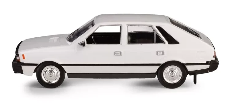 xK-579_FSO_POLONEZ_WHITE_l-me.jpg.pagespeed.ic.1DLFLgZAv7.jpg.webp
