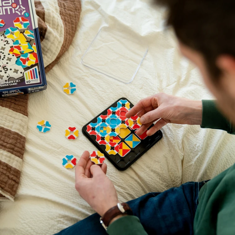 Smart Games Atomowe Zagadki (PL) IUVI Games MrPuggy.png