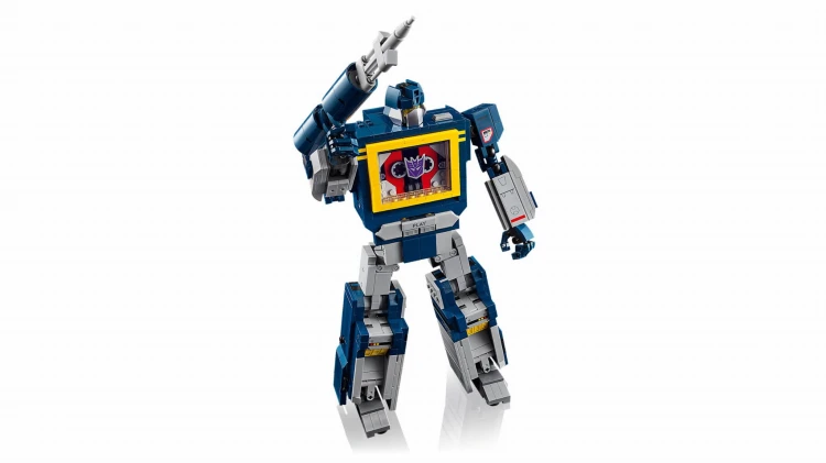LEGO ICONS 10358 Transformers- Soundwave Kraków.jpg