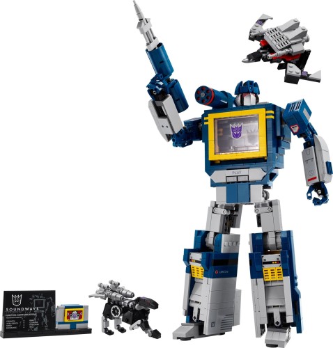 LEGO ICONS 10358 Transformers- Soundwave  MrPuggy.jpg