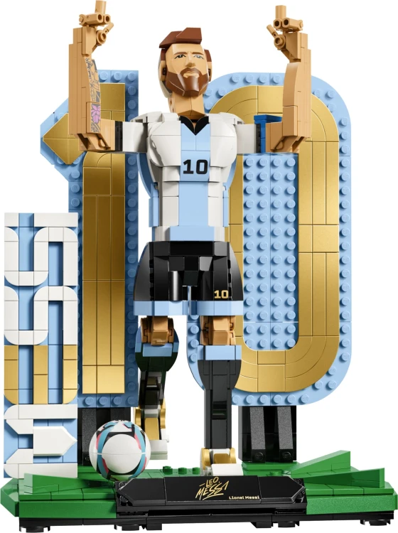 LEGO EDITIONS SPORTS 43015 Lionel Messi MrPuggy.jpg