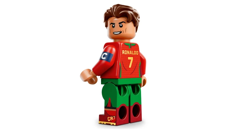 LEGO EDITIONS SPORTS 43012 Cristiano Ronaldo Mr Puggy.jpg
