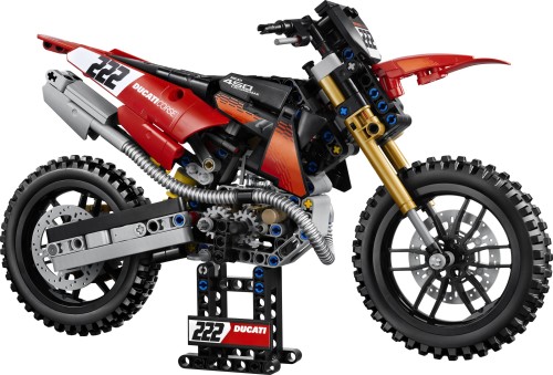 LEGO TECHNIC 42238 Motocykl Ducati Desmo 2.jpg
