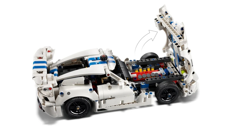 LEGO TECHNIC 42234 Samochód sportowy Dodge 8.jpg