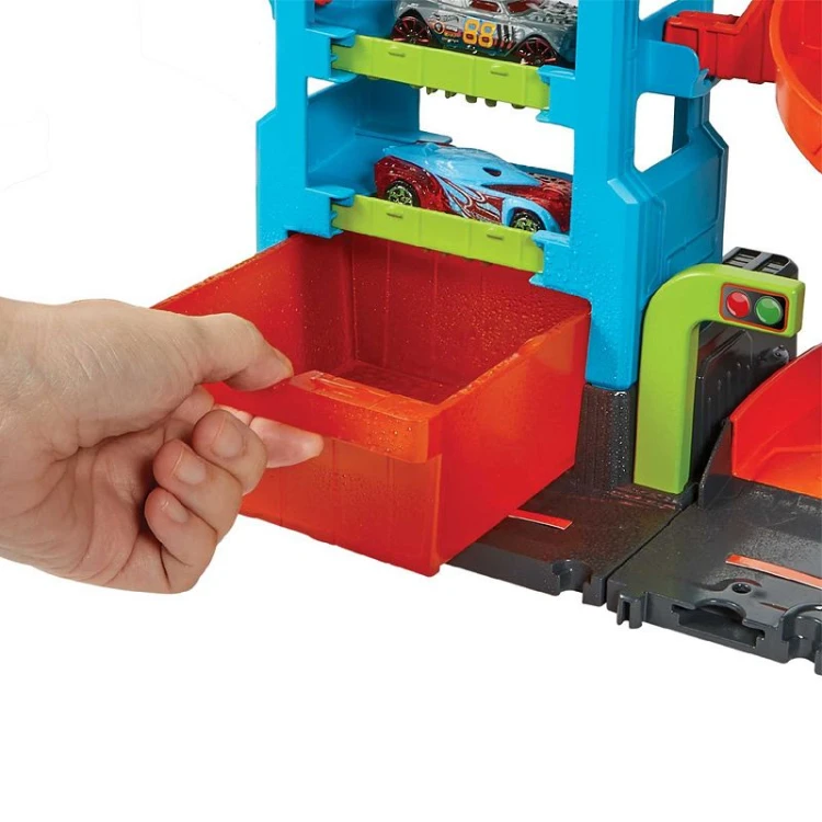 Hot Wheels City Zakręcona megamyjnia 6.jpg